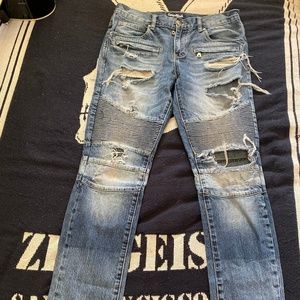 Embelish Distressed Skinny Jeans - Size 32